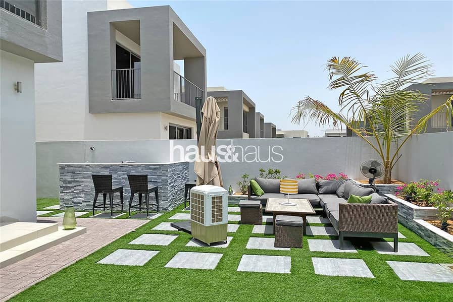 BBQ | Spacious Living | Avl August