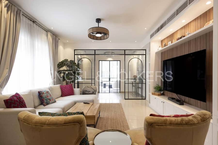 位于湖畔社区,加迪尔别墅区,加迪尔2区 4 卧室的别墅 8250000 AED - 12300110 位于湖畔社区,加迪尔别墅区,加迪尔2区 4 卧室的别墅 8250000 AED - 12300110