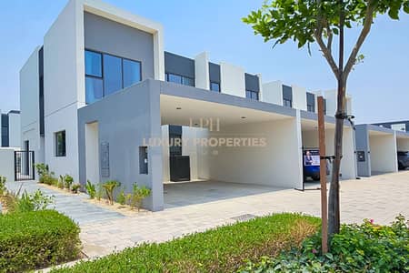 4 Bedroom Townhouse for Sale in Dubailand, Dubai - Landscaped | Corner Unit | Vacant on Transfer