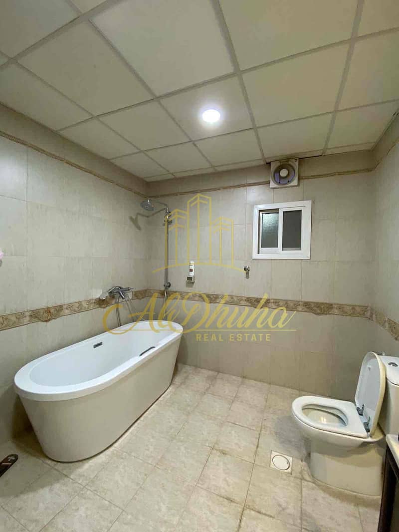 15 fa9bcd7a-72a9-45bc-85f4-cf0be87dec4e. jpg