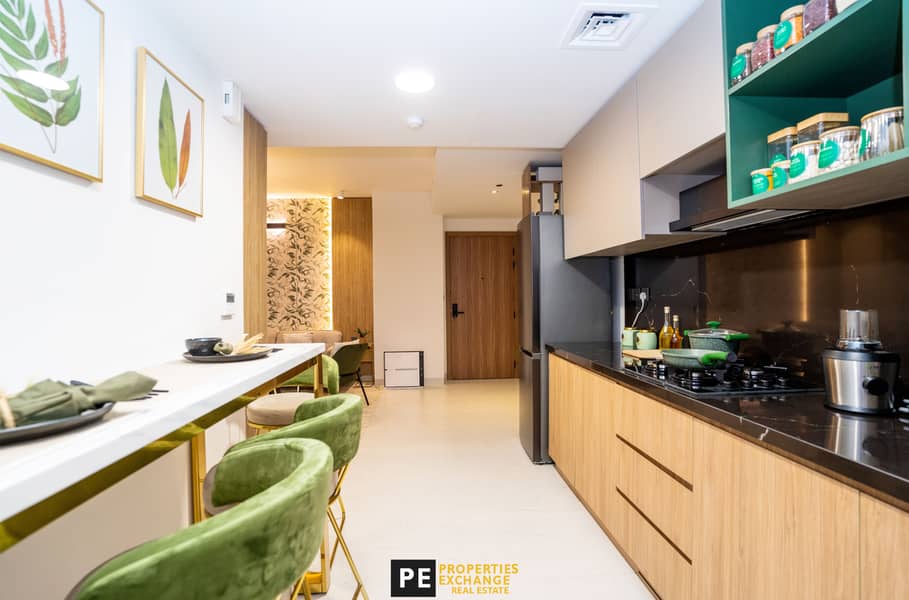 6 TWR 1002 Kitchen 07. jpg