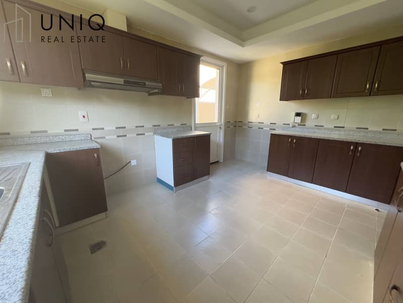 3 Kitchen 3. jpeg