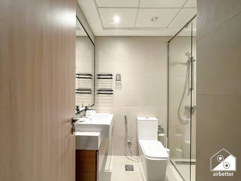 12 Riviera 10 - 601 -2. jpg