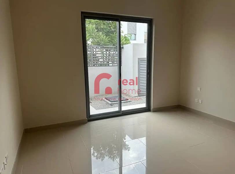 8 image 10. jpg
