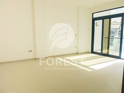 Vacant on Transfer |4 BR Spacious and Bright Villa Vacant on Transfer |4 BR Spacious and Bright Villa