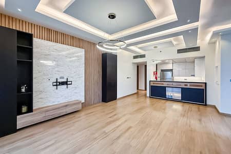 2 Bedroom Flat for Sale in Business Bay, Dubai - Exclusive | Canal views | +Maids | Corner Unit