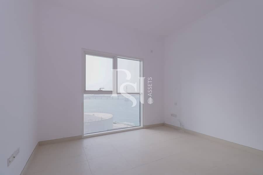 6 azure-tower-shams-abu-dhabi-al-reem-island-bedroom (2). JPG