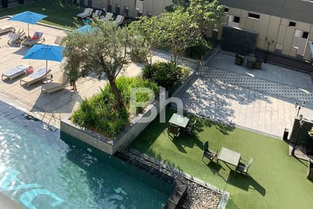 Studio for Rent in Business Bay, Dubai - Luxury Hotel Apartment | Pool View | with Balcony