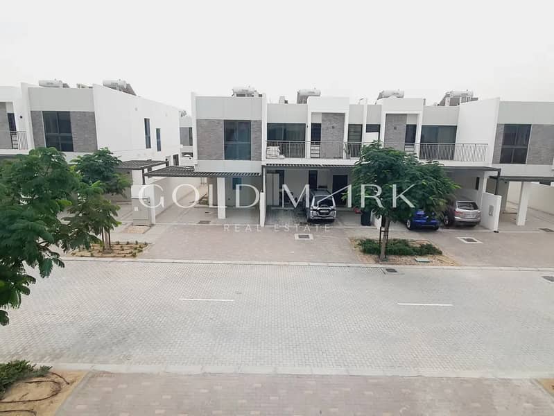 位于达马克山庄2号(达马克阿克雅),报春花住宅区 3 卧室的别墅 120000 AED - 12306528 位于达马克山庄2号(达马克阿克雅),报春花住宅区 3 卧室的别墅 120000 AED - 12306528