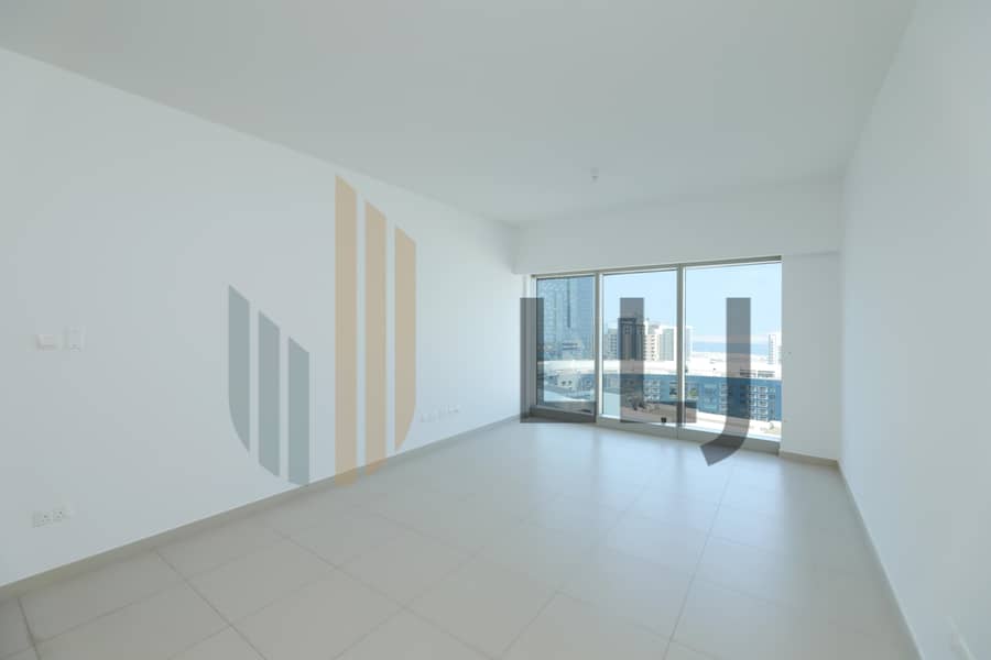 3 0V9A0365A_LIVING ROOM. jpg