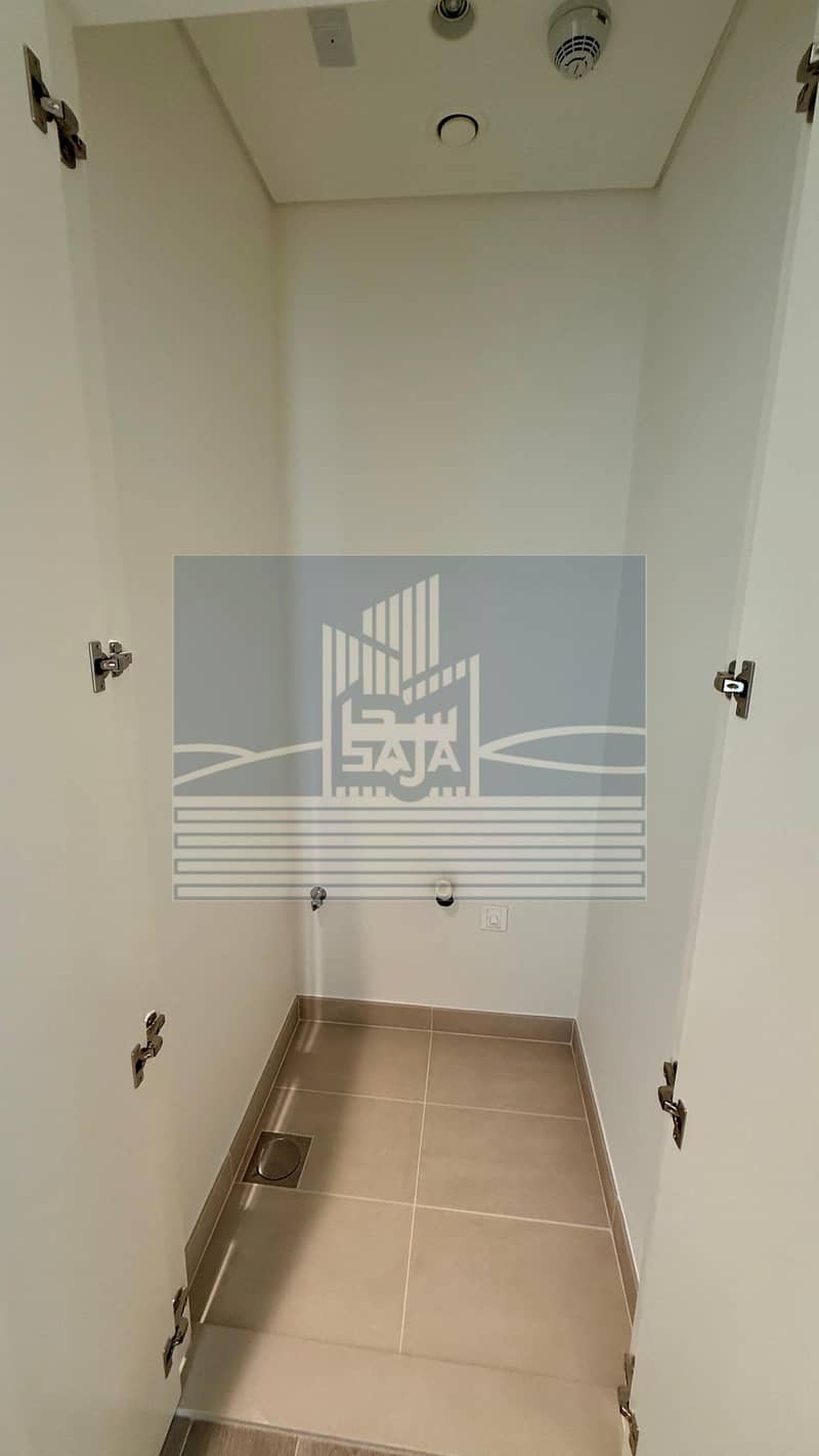 10 905ae22d-1fdc-43c5-a2ad-d7fdf5d1eed9. jpg