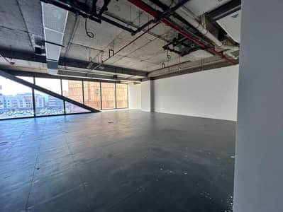 Office for Rent in Bur Dubai, Dubai - Premium Office Space | Strategic Location | Call Now