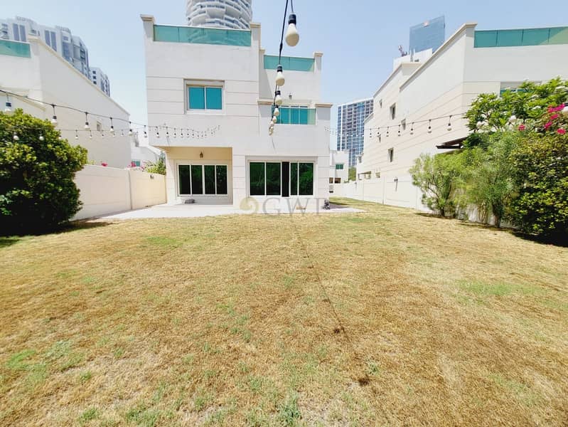 Park Facing | Super Spacious | Massive | Clean Park Facing | Super Spacious | Massive | Clean