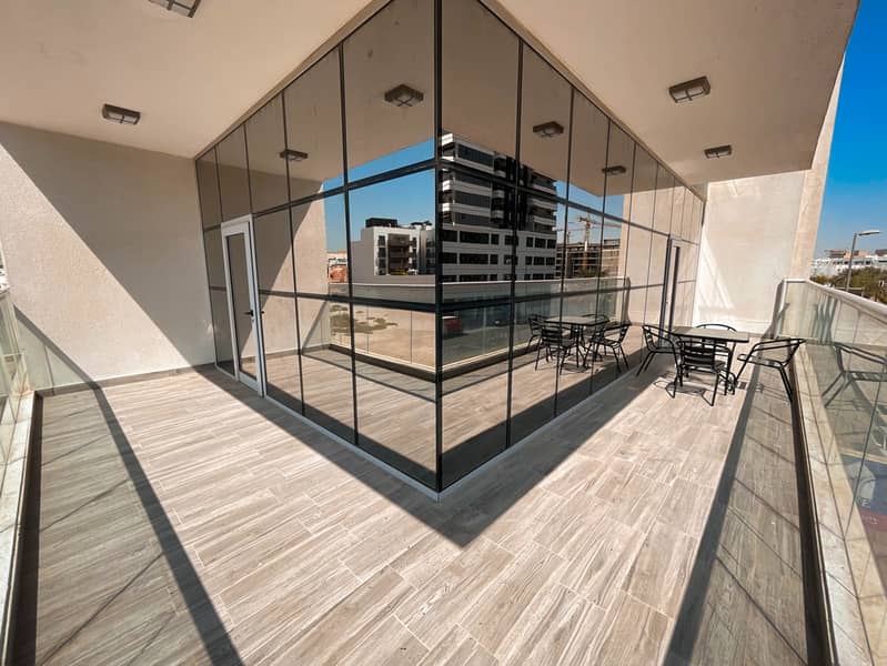 5 balcony. jpg