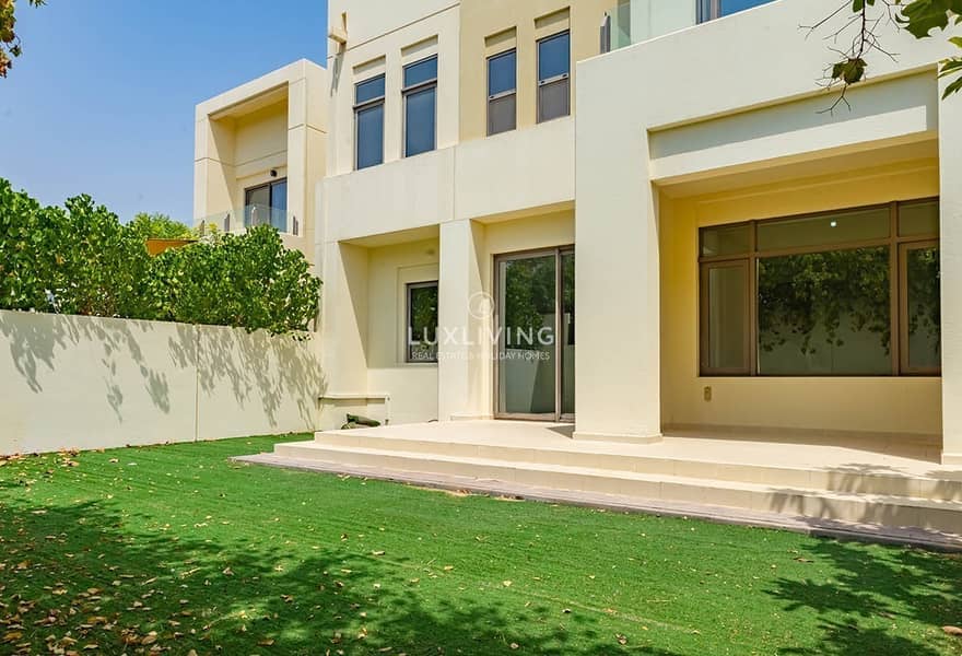 Single Row | Close to Park | Well Maintained