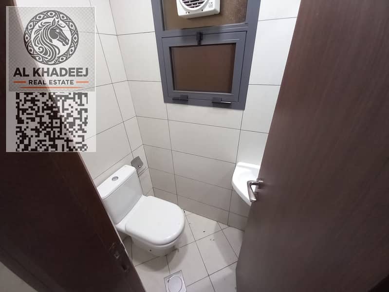 11 ae8791a5-83f0-4361-b603-5d1b97f7accd. jpg