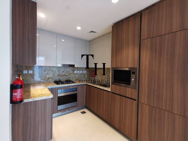 4 kitchen. jpeg