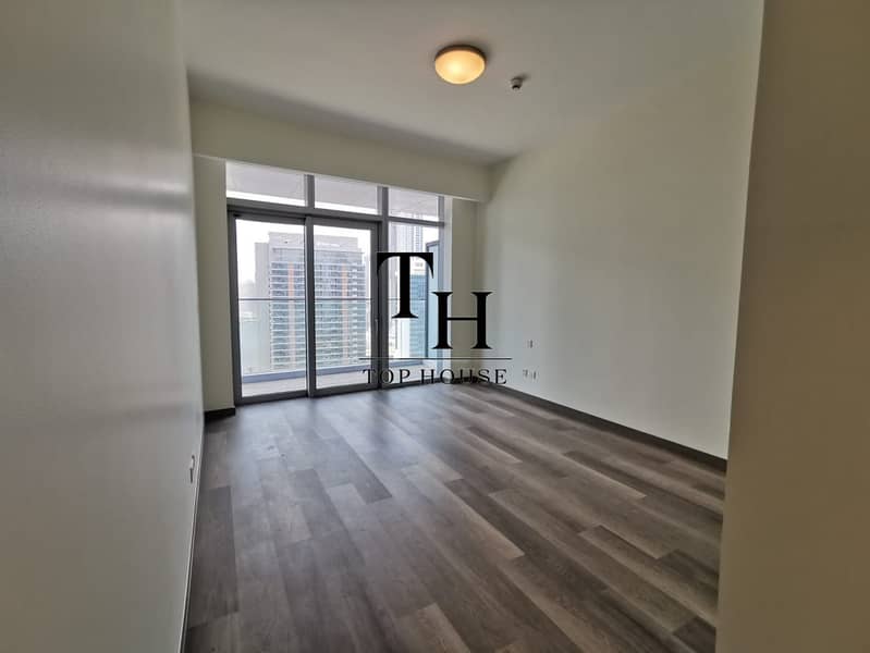 7 master bedroom. jpeg