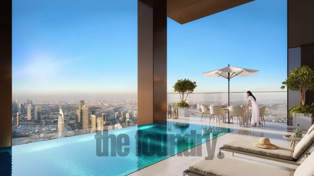 55 RARE WA TOWER_Ext-Dining on roof with the pool_8K. jpg