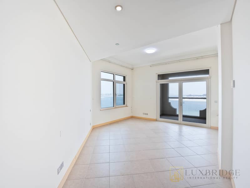 Stunning Waterfront | Spacious 2BR| Prime Location Stunning Waterfront | Spacious 2BR| Prime Location