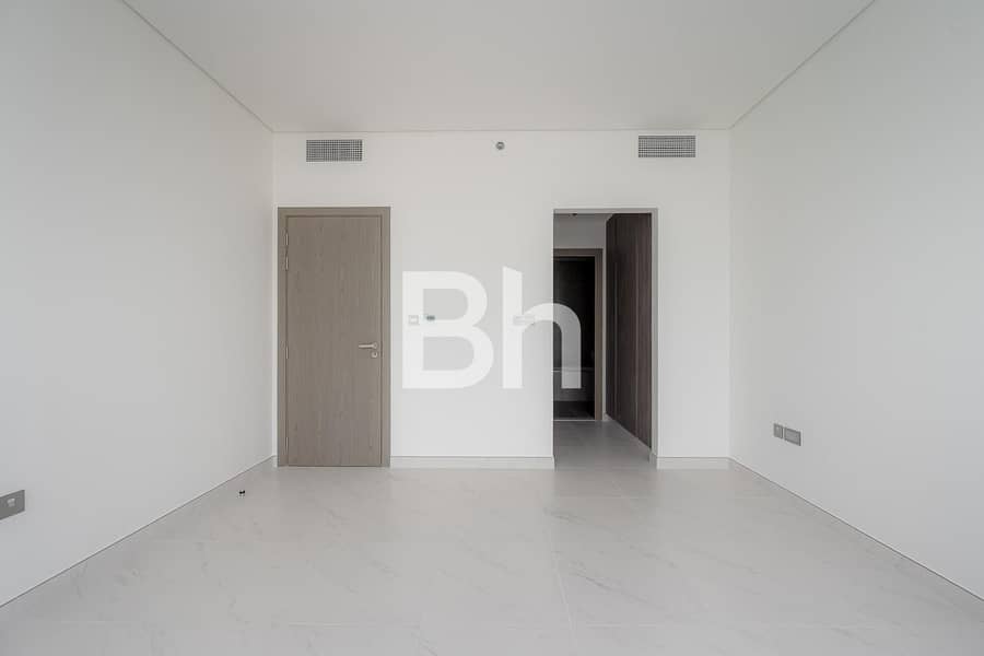 Crystal Lagoon View | Rented | Best Layout