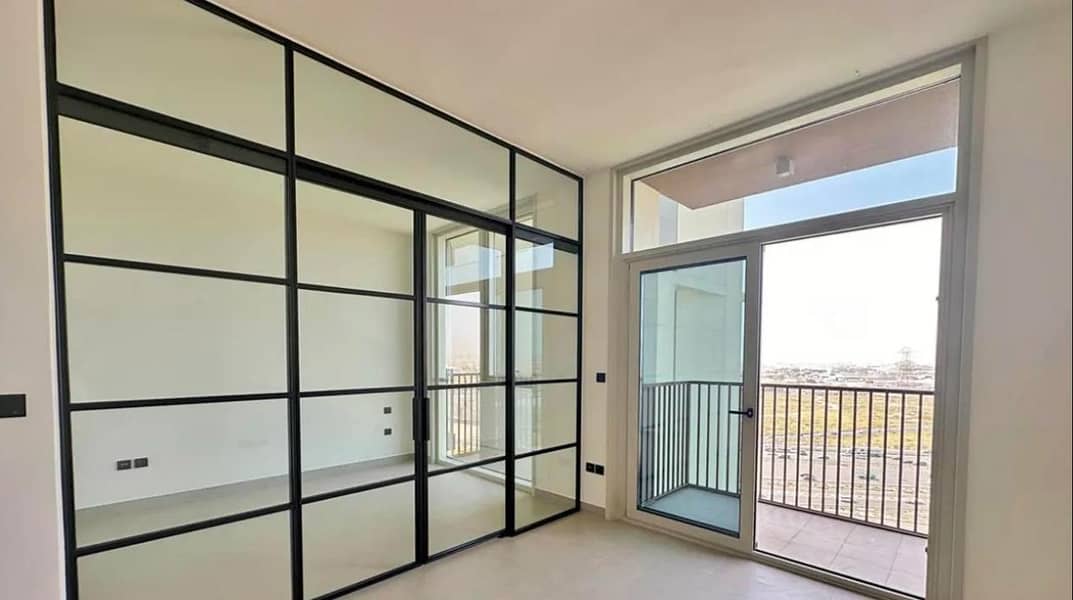 Mid Floor | Easily Viewable | Community Expert