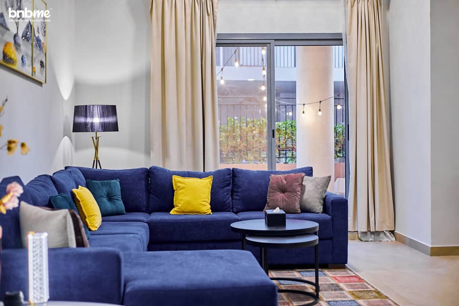 18 Living Area 5. jpg
