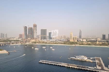 1 Bedroom Apartment for Sale in Palm Jumeirah, Dubai - Larger 1 Bed With Study | Iconic Sea And Dubai Ain Views