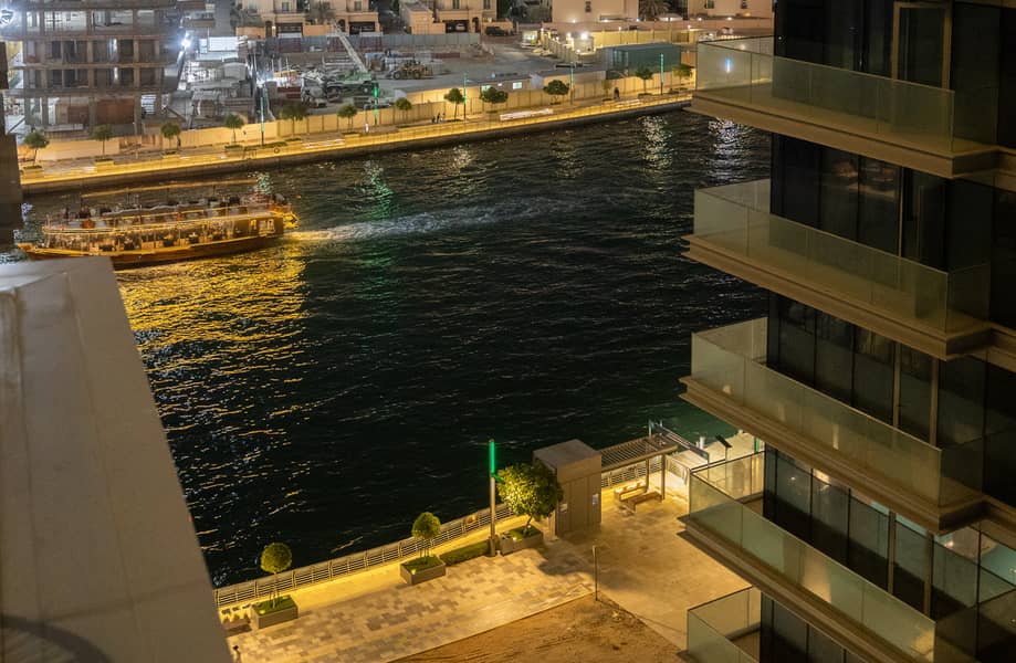 Luxury 2 BR + Maidsroom | Burj Khalifa City View and Canal View - Image 12