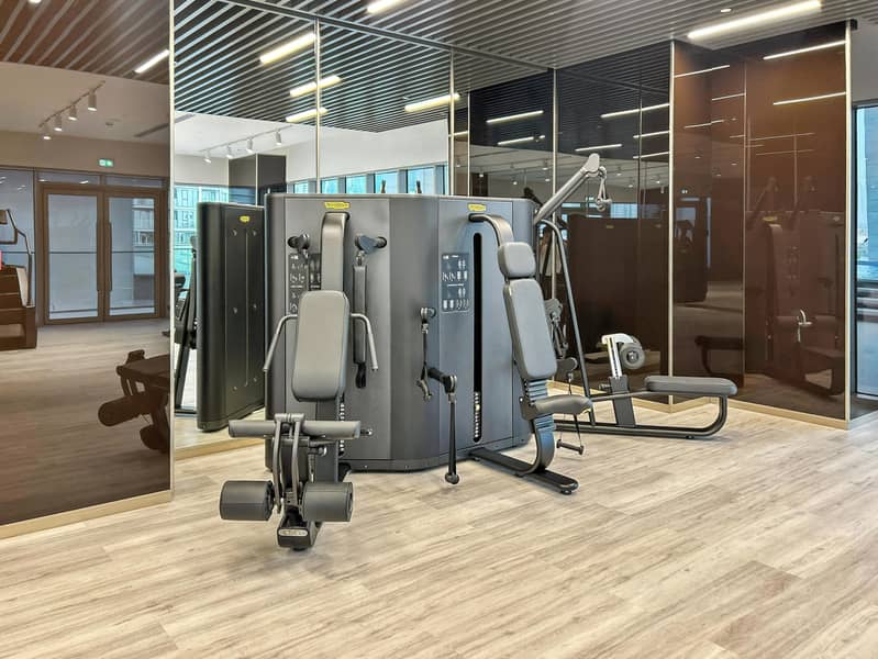 Luxury 2 BR + Maidsroom | Burj Khalifa City View and Canal View - Image 41