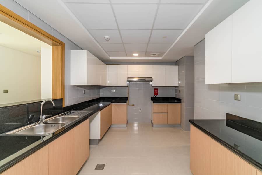 11 7R209605-Edit. jpg