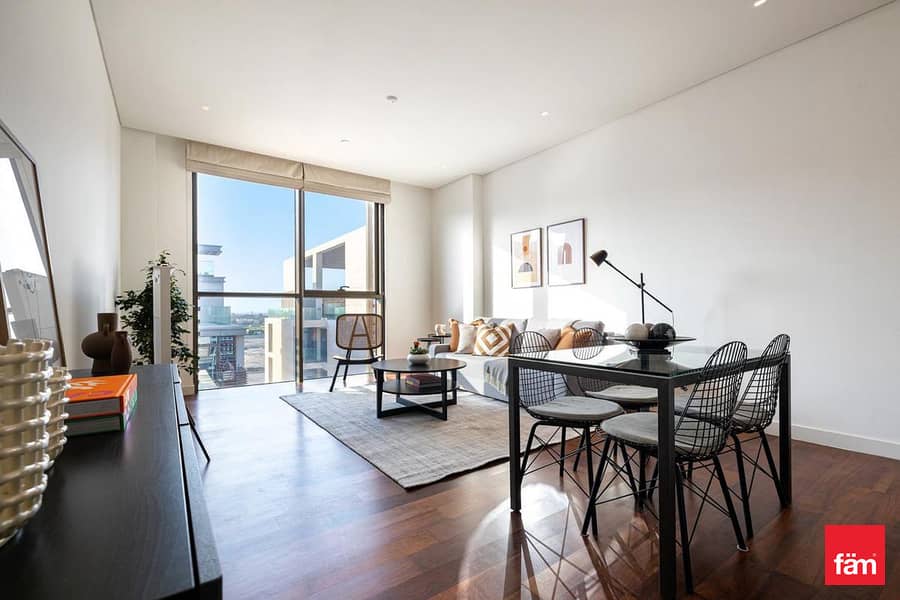 Turnkey | High Floor| Vacant & Furnished