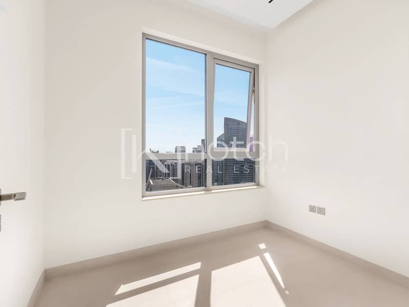 25 7ST01716. jpg