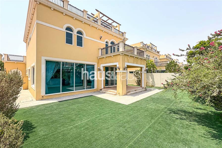 位于朱美拉公园社区,第9区 4 卧室的别墅 350000 AED - 12312412 位于朱美拉公园社区,第9区 4 卧室的别墅 350000 AED - 12312412