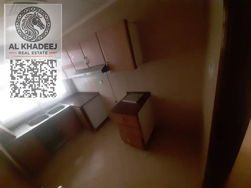 8 fd2823e1-82b4-4cdf-9375-bacfbc1f7f8a. jpg