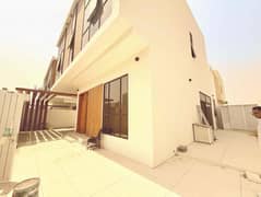 فیلا في حوشي 4 غرف 2600000 درهم - 12312933