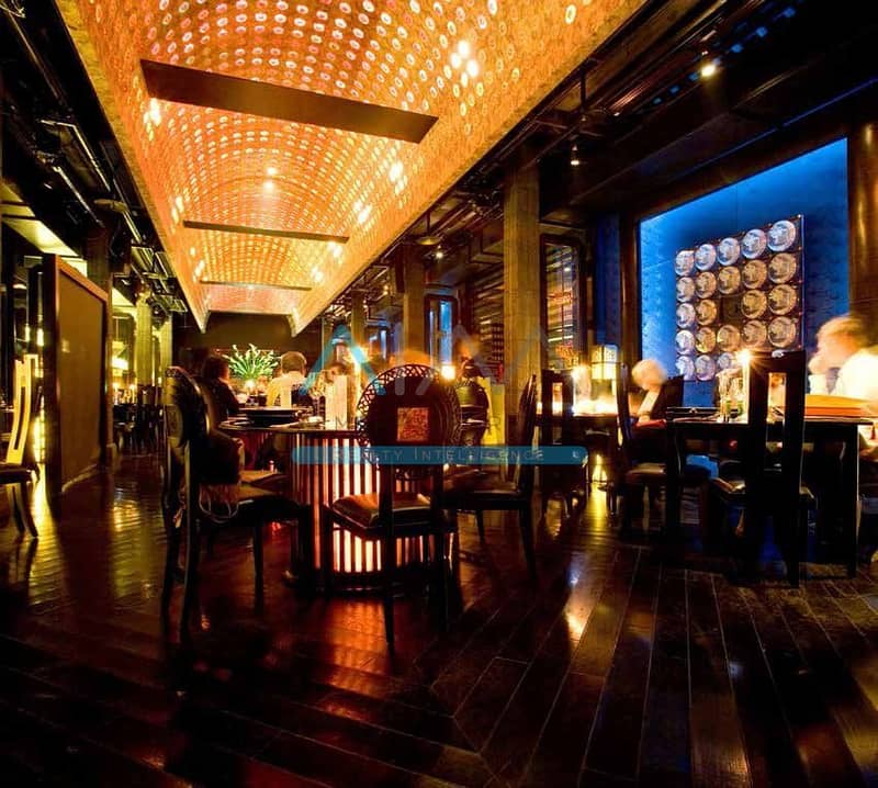 3 Paramount-Tower-Hotel-and-Residences-3. jpg