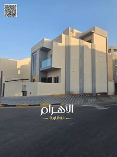 فيلا زاية شارعين للبيع على طريق محمد بن زايد مباشرة