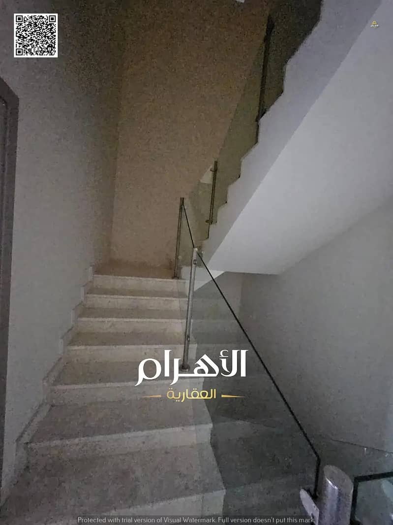 25 786221013-1066x800. jpg