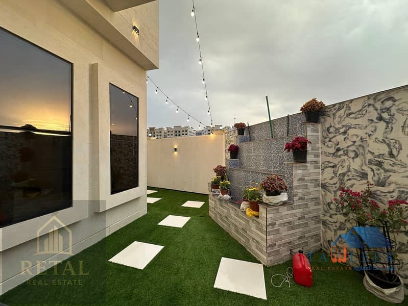 7 9deed649-7d40-4dab-84eb-e4498022. jpg