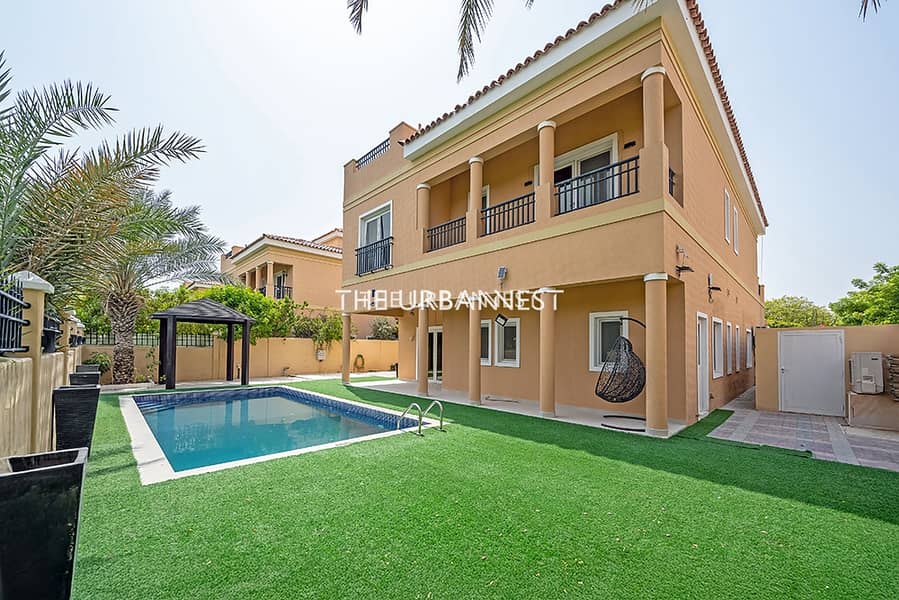 Mazaya A1 | with Private Pool | 5 Bed with Maids