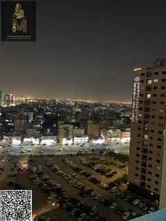 شقة استوديو بحالة ممتازة وإطلالة مفتوحة