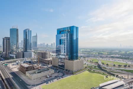 2 Bedroom Apartment for Sale in Dubai Marina, Dubai - Golf Course View | Close To Marina Walk