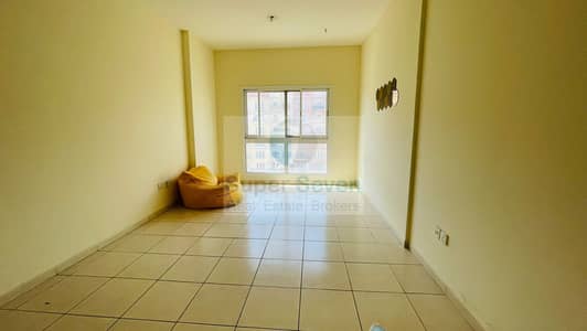 شقة 1 غرفة نوم للبيع في المدينة العالمية، دبي - 4f2de148-70c6-4c50-ba60-4cee79cb0315. jpg
