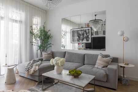 2 Bedroom Apartment for Sale in Downtown Dubai, Dubai - Burj Khalifa view | Vacant | Upgraded