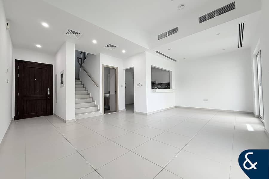 位于迪拜乐园,维拉诺瓦别墅区 3 卧室的联排别墅 180000 AED - 12316233 位于迪拜乐园,维拉诺瓦别墅区 3 卧室的联排别墅 180000 AED - 12316233