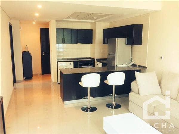 Beautiful fully furnished apartment with Marina views.
