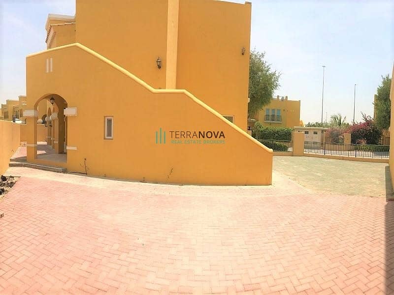 Spacious 3 Bedroom + Laundry | Garden View Spacious 3 Bedroom + Laundry | Garden View