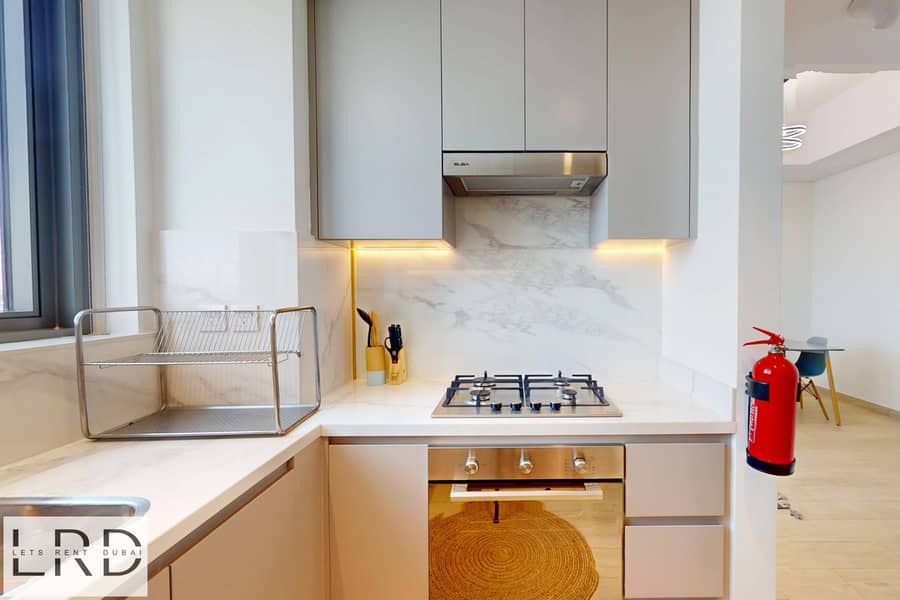 12 LRD-VACATION-HOMES-Azizi-Fawad-Al-Jaddaf-06212025_114552. jpg