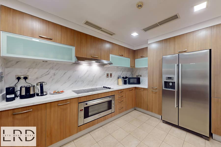 20 LRD-VACATION-HOMES-Marina-Residence-1-Palm-Jumeirah-07092025_104643. jpg